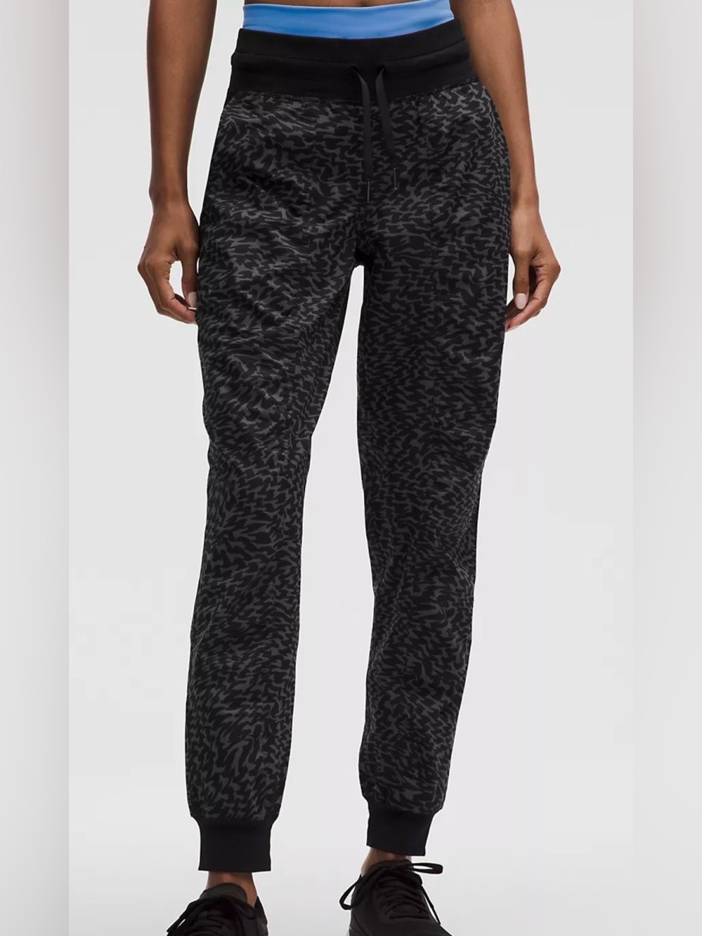 Lululemon Dance Studio Mid-Rise Full Length Joggers Sz 12 like new